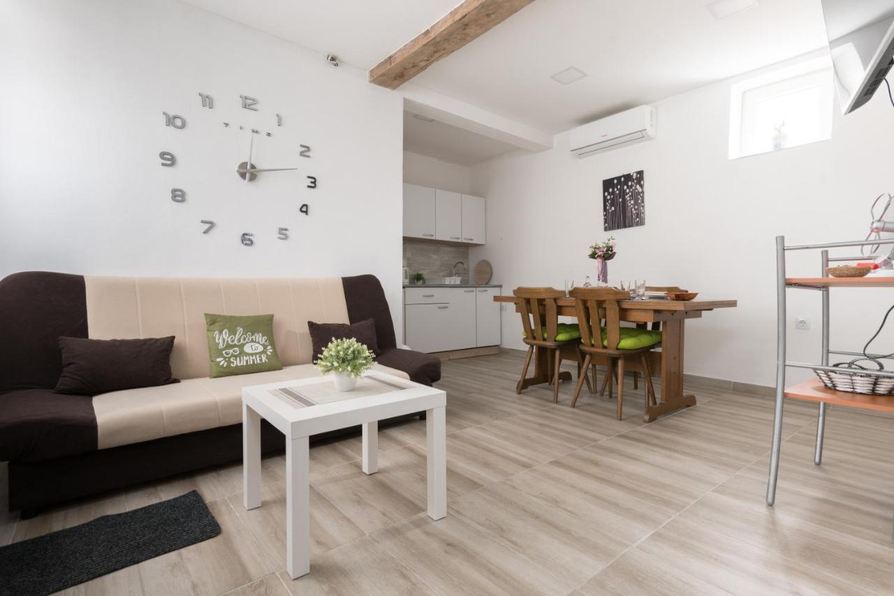 Apartmani Kod Marka Pozega Exterior photo