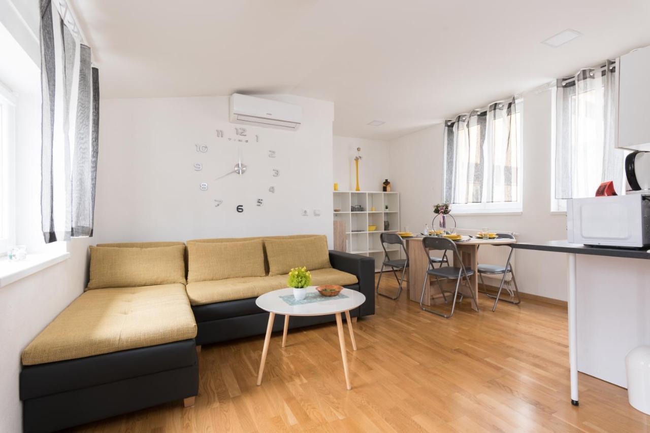 Apartmani Kod Marka Pozega Exterior photo